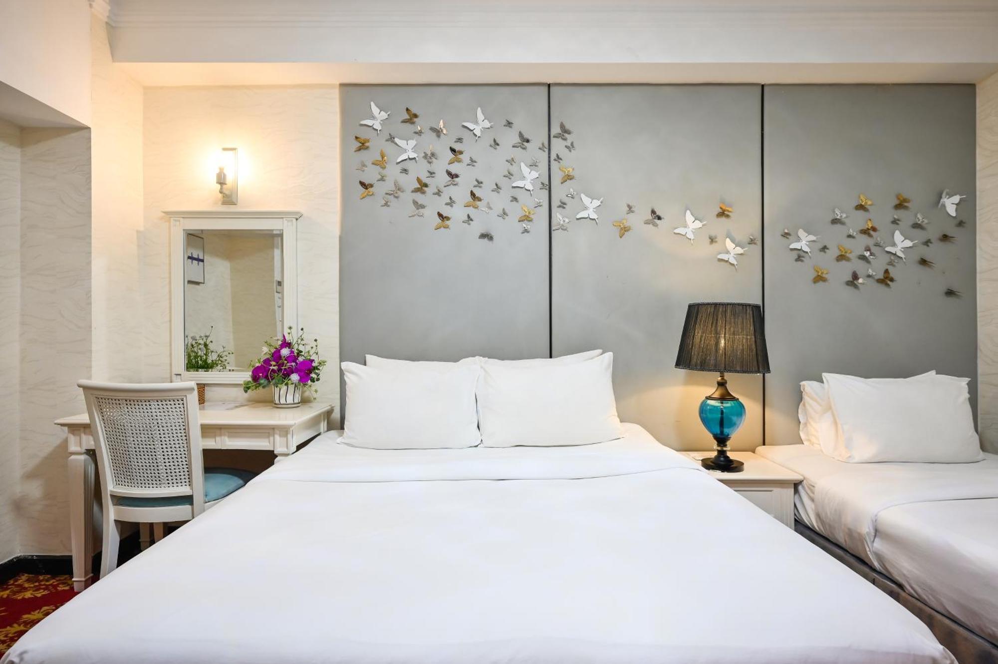 California Saigon Hotel & Rooftop Pool Ho-Chi-Minh-Stadt Zimmer foto