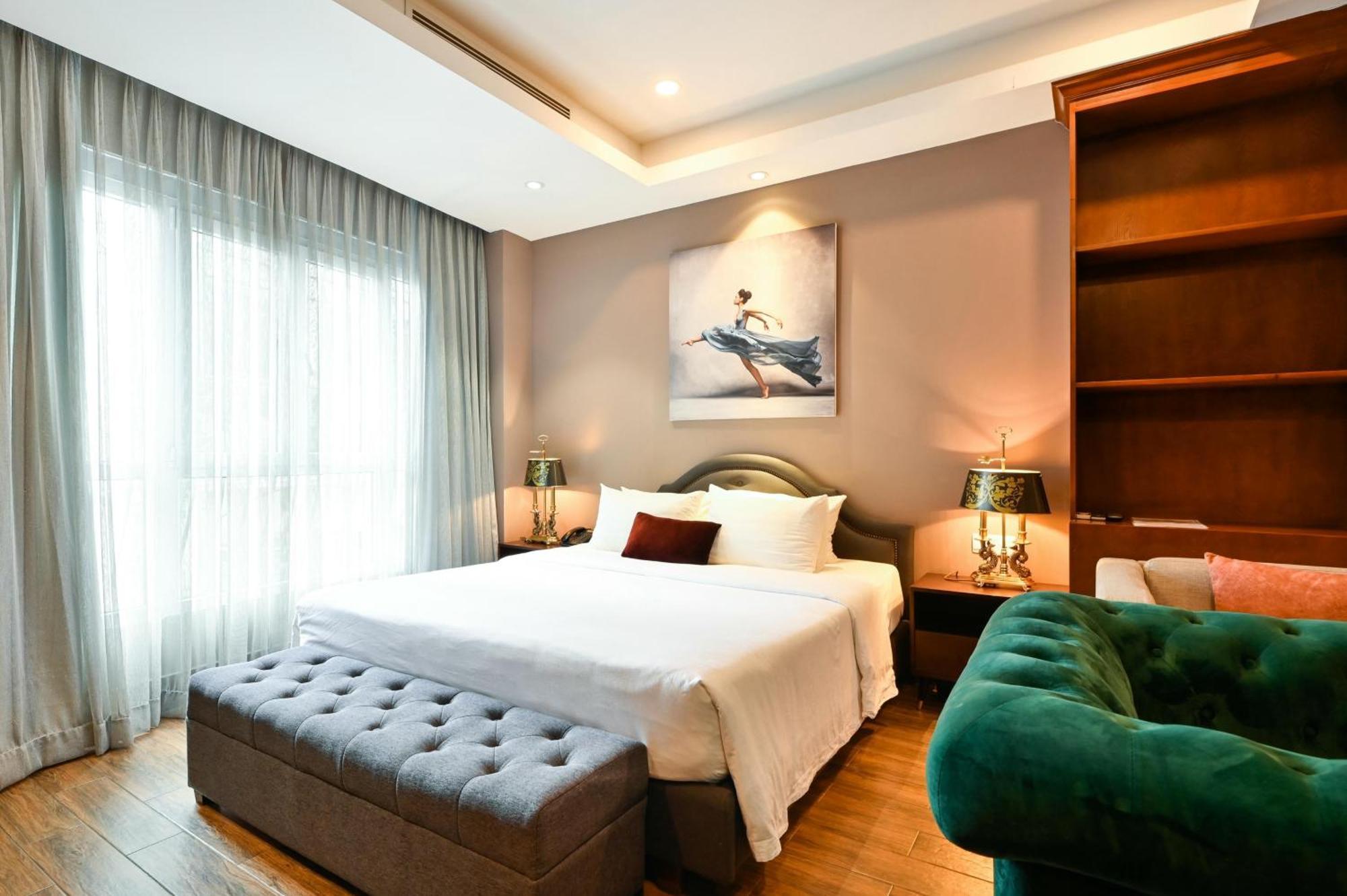 California Saigon Hotel & Rooftop Pool Ho-Chi-Minh-Stadt Exterior foto