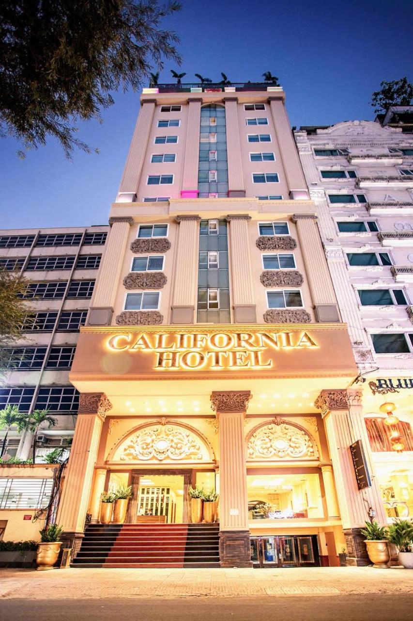 California Saigon Hotel & Rooftop Pool Ho-Chi-Minh-Stadt Exterior foto